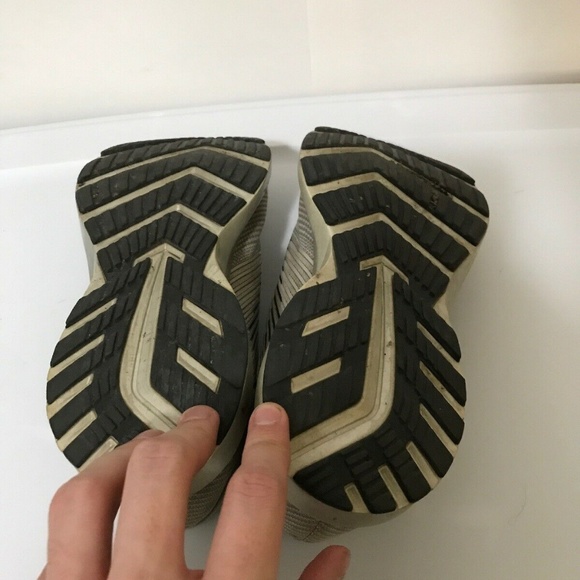 Brooks Levitate Womens Running Shoes Sneakers Gray - Picture 8 of 8